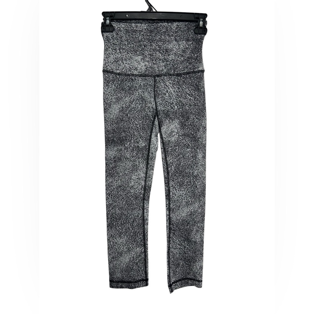 LululemonWunder Under High Rise  Crop Speckled Leggings size 4